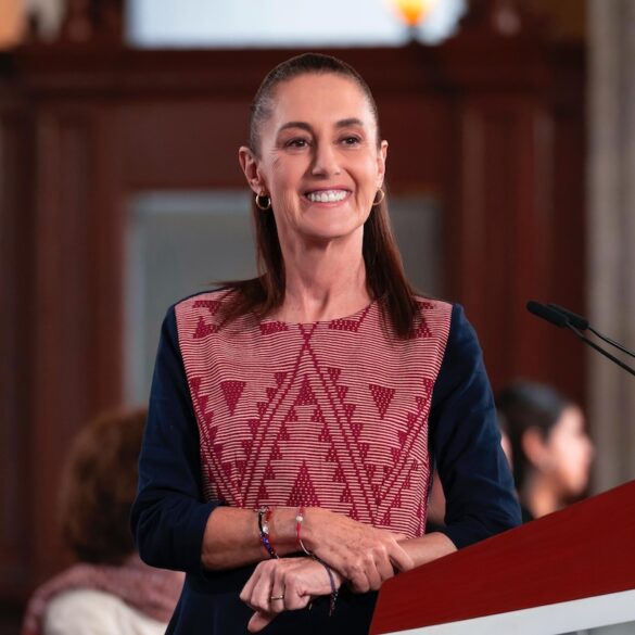 Claudia Sheinbaum presenta programa Cátedras de la diáspora mexicana para investigadores en el extranjero