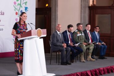 Claudia Sheinbaum durante conferencia donde destacó mejora histórica de México en el Índice de Paz 2026.
