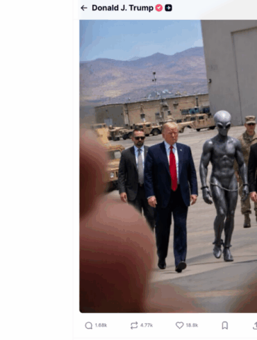 Donald Trump aparece junto a un supuesto extraterrestre en una imagen viral publicada en Truth Social tras la liberación de archivos UFO.