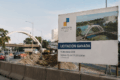 Letrero de Mota-Engil frente a obra urbana y render del nuevo corredor Villahermosa 2030 en Paseo Tabasco