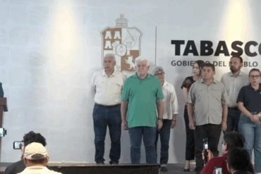 Talina Ferrer Cadenas informa sobre la continuidad de actividades en la Feria Tabasco 2026 tras el incendio en la Nave 1 del recinto ferial de Villahermosa.