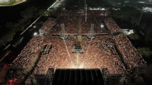 Vista aérea del Foro Tabasco lleno con 160 mil personas durante el concierto récord de Julión Álvarez en la Feria Tabasco 2026