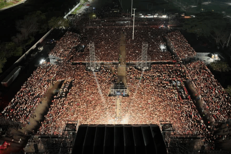 Vista aérea del Foro Tabasco lleno con 160 mil personas durante el concierto récord de Julión Álvarez en la Feria Tabasco 2026