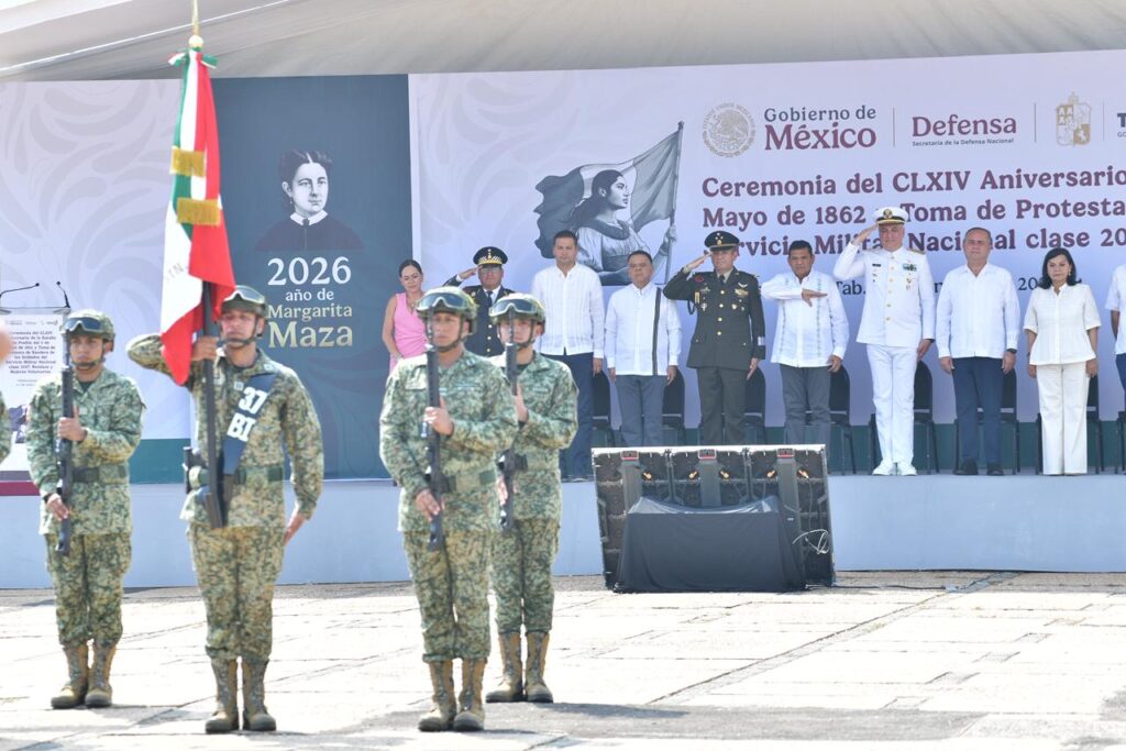 Ceremonia militar y cívica del 5 de Mayo en Plaza de la Revolución de Villahermosa