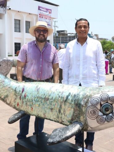Exposición Pegelagarte en Nacajuca con esculturas monumentales intervenidas por artistas tabasqueños.