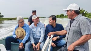 Autoridades estatales supervisan actividades acuícolas del programa Pescando Vida en Nacajuca, Tabasco.
