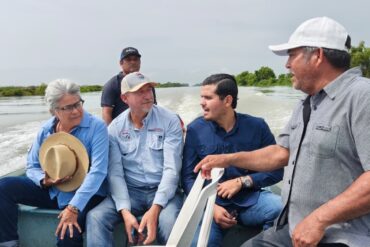 Autoridades estatales supervisan actividades acuícolas del programa Pescando Vida en Nacajuca, Tabasco.
