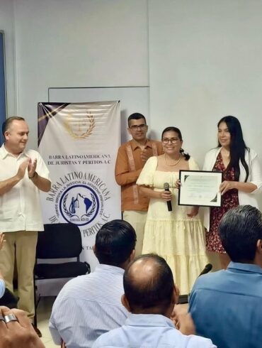 Conferencia sobre reformas a la Ley de Amparo en el Centro de Especialización Judicial de Tabasco
