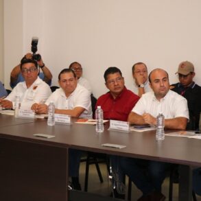 Roberto Ocaña Leyva participa en sesión estatal de Protección Civil en Tabasco para coordinar acciones preventivas por lluvias.