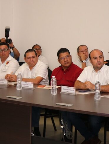 Roberto Ocaña Leyva participa en sesión estatal de Protección Civil en Tabasco para coordinar acciones preventivas por lluvias.