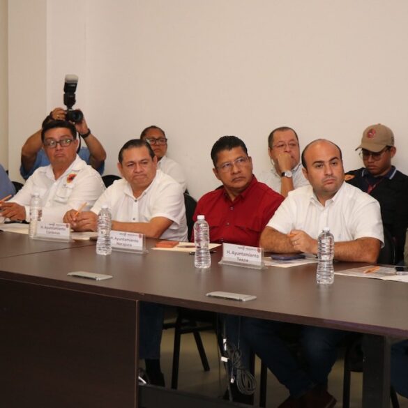 Roberto Ocaña Leyva participa en sesión estatal de Protección Civil en Tabasco para coordinar acciones preventivas por lluvias.