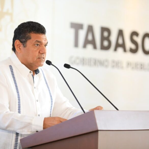 Javier May Rodríguez durante conferencia del Gobierno de Tabasco sobre ajuste salarial y nómina estatal.