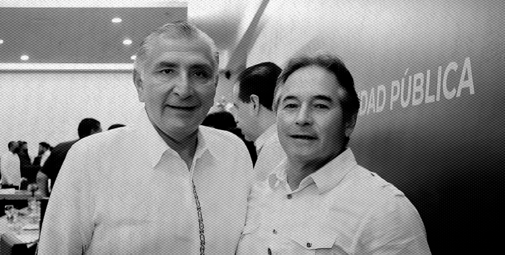 Adán Augusto López Hernández y Hernán Bermúdez Requena durante un acto oficial relacionado con seguridad pública en Tabasco.