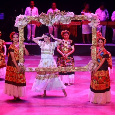 Presentación de Bodas de México durante el Festival Villahermosa 2026 en el Teatro Esperanza Iris de Villahermosa, Tabasco.