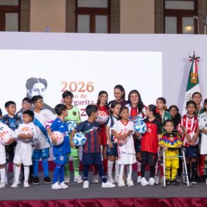 Claudia Sheinbaum y la FMF presentan la Estrategia Nacional de Formación para impulsar el desarrollo del futbol mexicano.