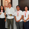 Estudiantes de Tabasco de la UJAT reciben reconocimiento tras ganar la medalla de bronce en INFOMATRIX 2026 con el proyecto GestoBot.