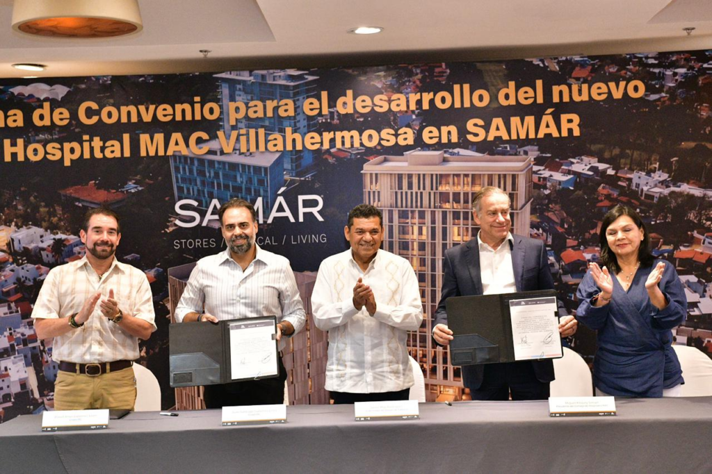 Firma del convenio para el desarrollo del Hospital MAC Villahermosa en SAMÁR, con el gobernador Javier May Rodríguez al centro y directivos de Hospitales MAC y Grupo DG