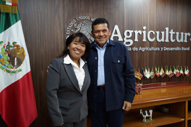 Javier May Rodríguez se reúne en Ciudad de México con la secretaria federal de Agricultura, Columba López Gutiérrez.