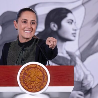 Claudia Sheinbaum anuncia inversión histórica para crear la Unidad de Cirugía Fetal en Tabasco y modernizar el sistema público de salud.