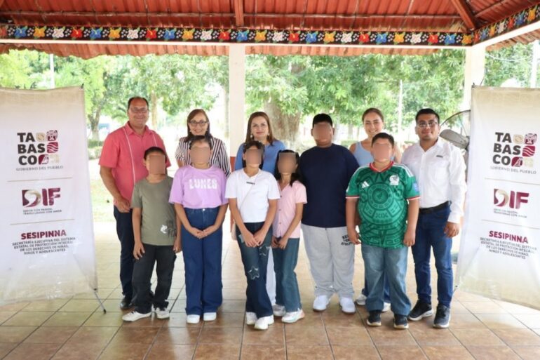 Verónica Alejandra Ramírez Sánchez durante el taller para la implementación del Consejo Consultivo de Niñas, Niños y Adolescentes en Nacajuca, Tabasco.