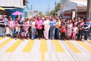 Nuevas calles pavimentadas en Gaviotas Sur, Centro, Tabasco, con concreto hidráulico, banquetas y red de agua potable.