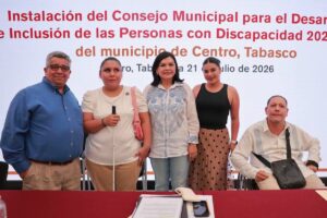 Yolanda Osuna durante la creación del Consejo para impulsar la inclusión de personas con discapacidad en el municipio de Centro.