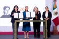 La presidenta Claudia Sheinbaum presenta la iniciativa de Ley General contra el feminicidio durante su conferencia en Palacio Nacional.