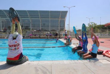 Niñas y niños participan en los cursos de verano en Centro con actividades deportivas y recreativas durante las vacaciones escolares en Tabasco.