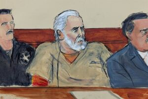 Ilustración judicial de Ismael El Mayo Zambada durante la audiencia en la que fue condenado a cadena perpetua en Brooklyn.