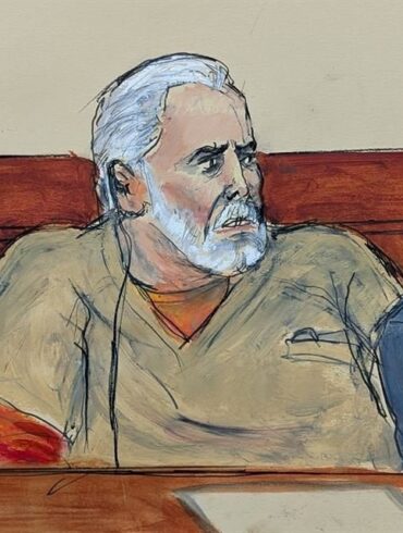 Ilustración judicial de Ismael El Mayo Zambada durante la audiencia en la que fue condenado a cadena perpetua en Brooklyn.
