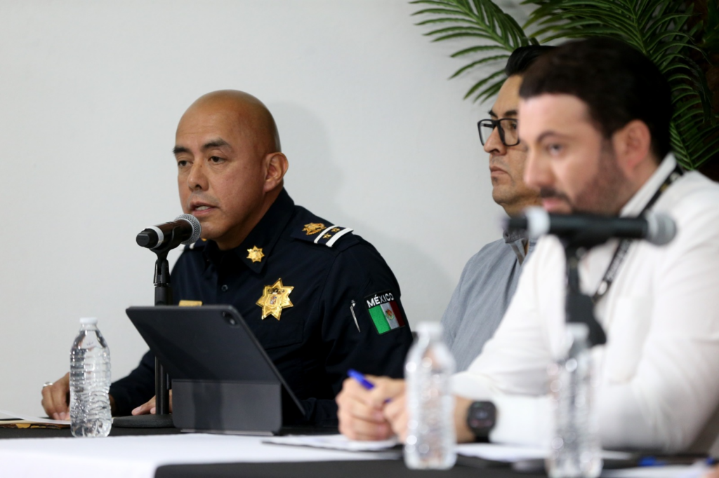 Comisionado de la Policía Estatal de Tabasco habla en rueda de prensa sobre resultados de seguridad pública