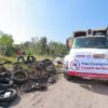 Operativo para retirar llantas y basura de un tiradero clandestino en El Toreo, Atasta, con el objetivo de reducir el riesgo de dengue en Villahermosa.