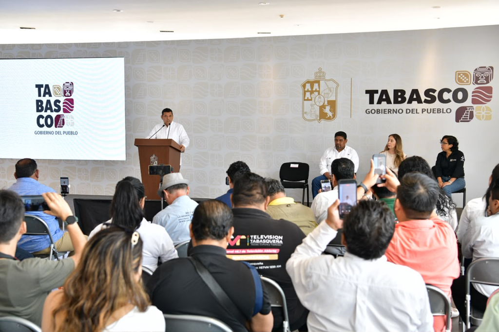 Javier May Rodríguez informa en conferencia sobre la inversión prevista en el predio de La Choca y el destino de los recursos obtenidos por su venta.