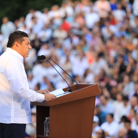 El gobernador Javier May presenta los resultados de su gobierno y afirma que Tabasco no volverá al pasado durante el Encuentro con el Pueblo en Villahermosa.