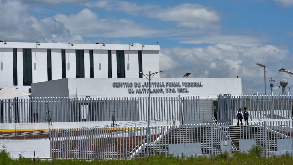 Vista exterior del Centro Federal de Readaptación Social No. 1 Altiplano, donde permanece recluido Hernán Bermúdez Requena.