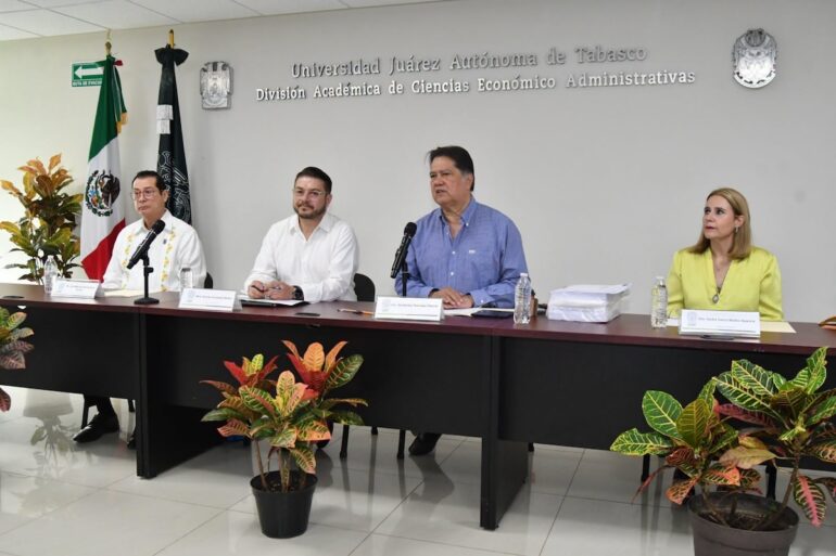 Autoridades de la UJAT presentan los resultados de admisión 2026 tras recibir los reportes oficiales del Ceneval en Tabasco.