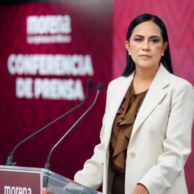 Ariadna Montiel durante una conferencia de prensa de la dirigencia nacional de Morena