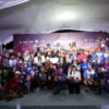 Pilotos y ganadores de las 50 Leguas del Grijalva posan con sus trofeos