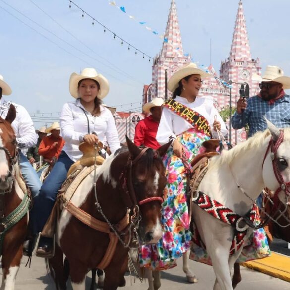 Cabalgantes participan en la tradicional cabalgata de Nacajuca 2026 en honor a la Virgen de los Remedios