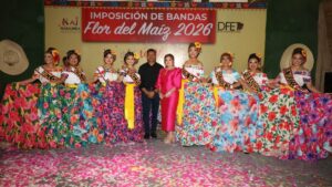 Aspirantes a Flor del Maíz Nacajuca 2026 durante la imposición de bandas en Tabasco