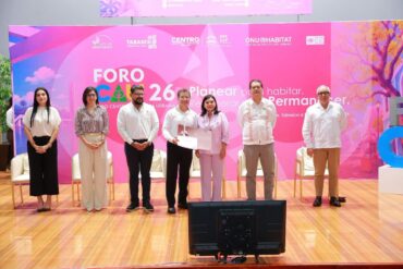 Yolanda Osuna Huerta durante la clausura del Foro Centro y Agenda Urbana CAU 2026 en Villahermosa