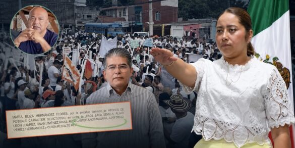 María Eliza Hernández Flores durante su toma de protesta como alcaldesa provisional de Paraíso, junto a Alfonso Jesús Baca Sevilla, Carlos Alberto Ramón Güemes y el documento de la querella difundida por Manuel Andrade Díaz