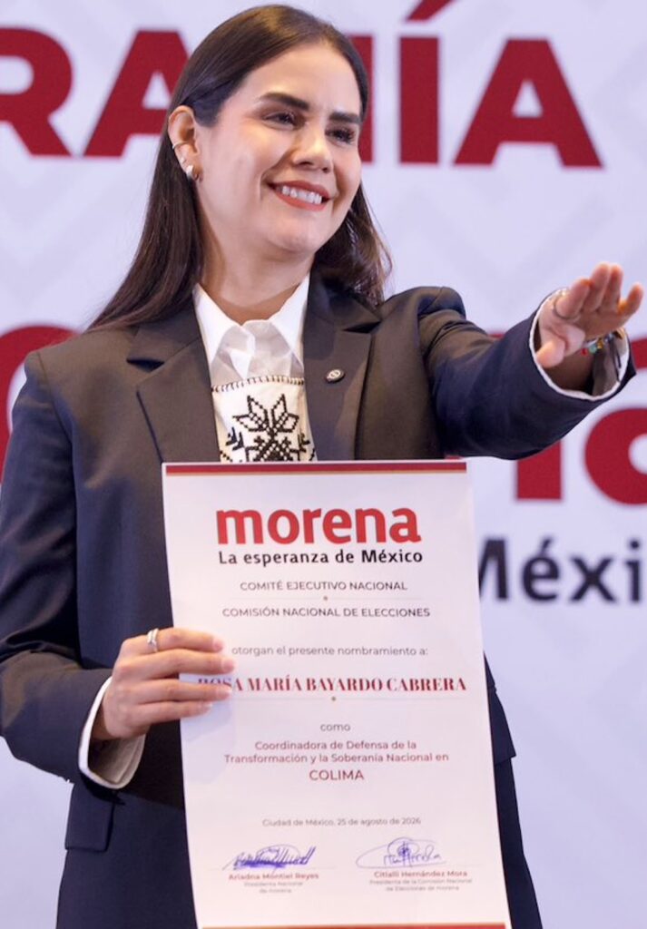 Rosa María Bayardo Cabrera muestra su nombramiento como Coordinadora de Morena en Colima