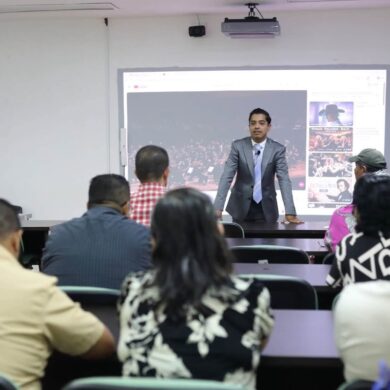 Servidoras y servidores públicos durante el Curso-Taller Auditoría y Control Interno en la Obra Pública del IAP Tabasco