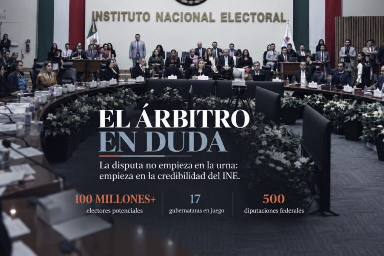Herradura del Consejo General del INE durante una sesión, con datos de la elección 2027 y el mensaje El árbitro en duda.