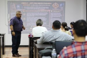 Servidores públicos participan en capacitación sobre Inteligencia Artificial para gobiernos municipales en Tabasco