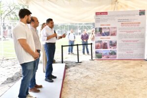Javier May supervisa la rehabilitación de la Unidad Deportiva Damián Piza Beltrán en Teapa