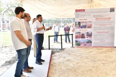 Javier May supervisa la rehabilitación de la Unidad Deportiva Damián Piza Beltrán en Teapa