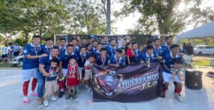 Entrega de trofeo y reconocimientos a los equipos ganadores de la Liga Local Lomitas en Nacajuca, Tabasco