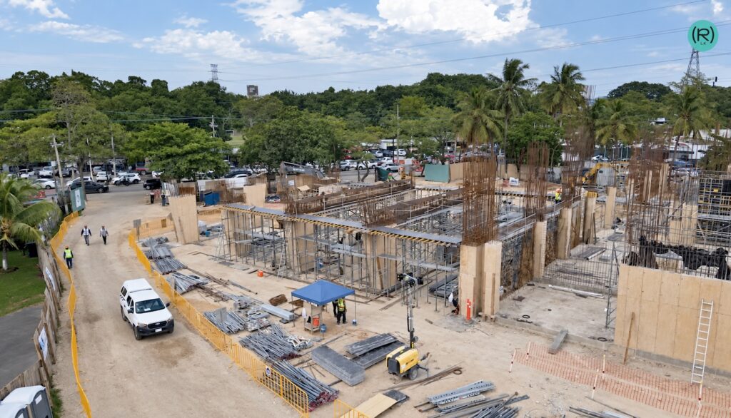 Obra pública en construcción en Tabasco durante el gobierno de Javier May